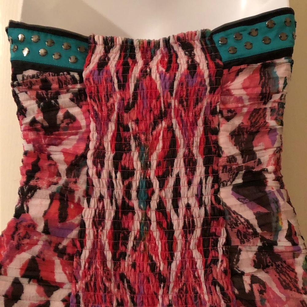 2b Bebe top - Picture 3 of 4